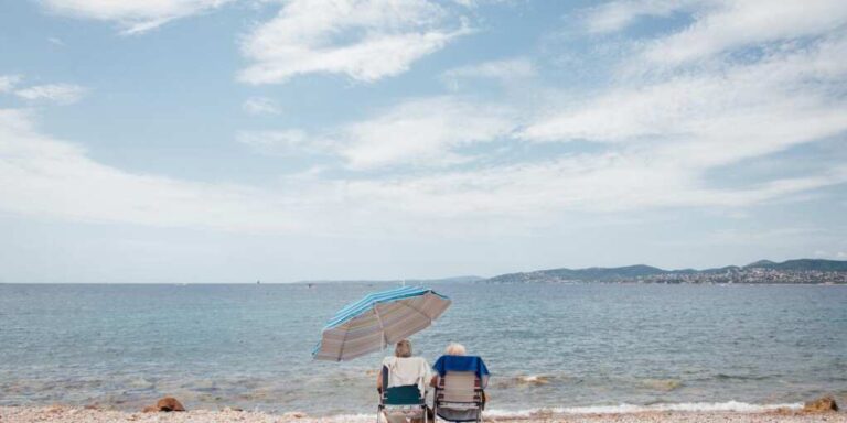 The Simple Retirement Strategy That Makes Your Money Last Forever